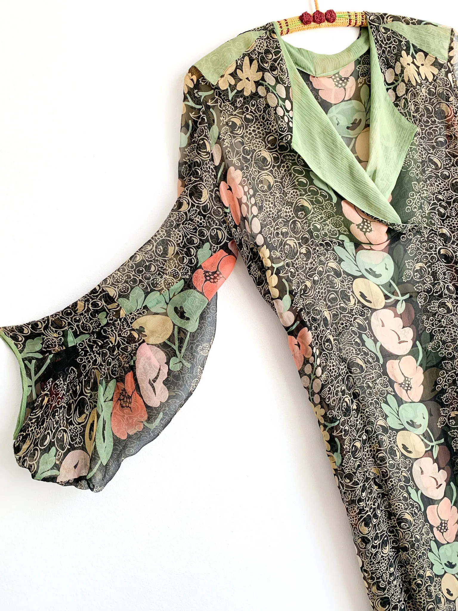 1920’s Floral Silk Chiffon Dress wounded beauty*