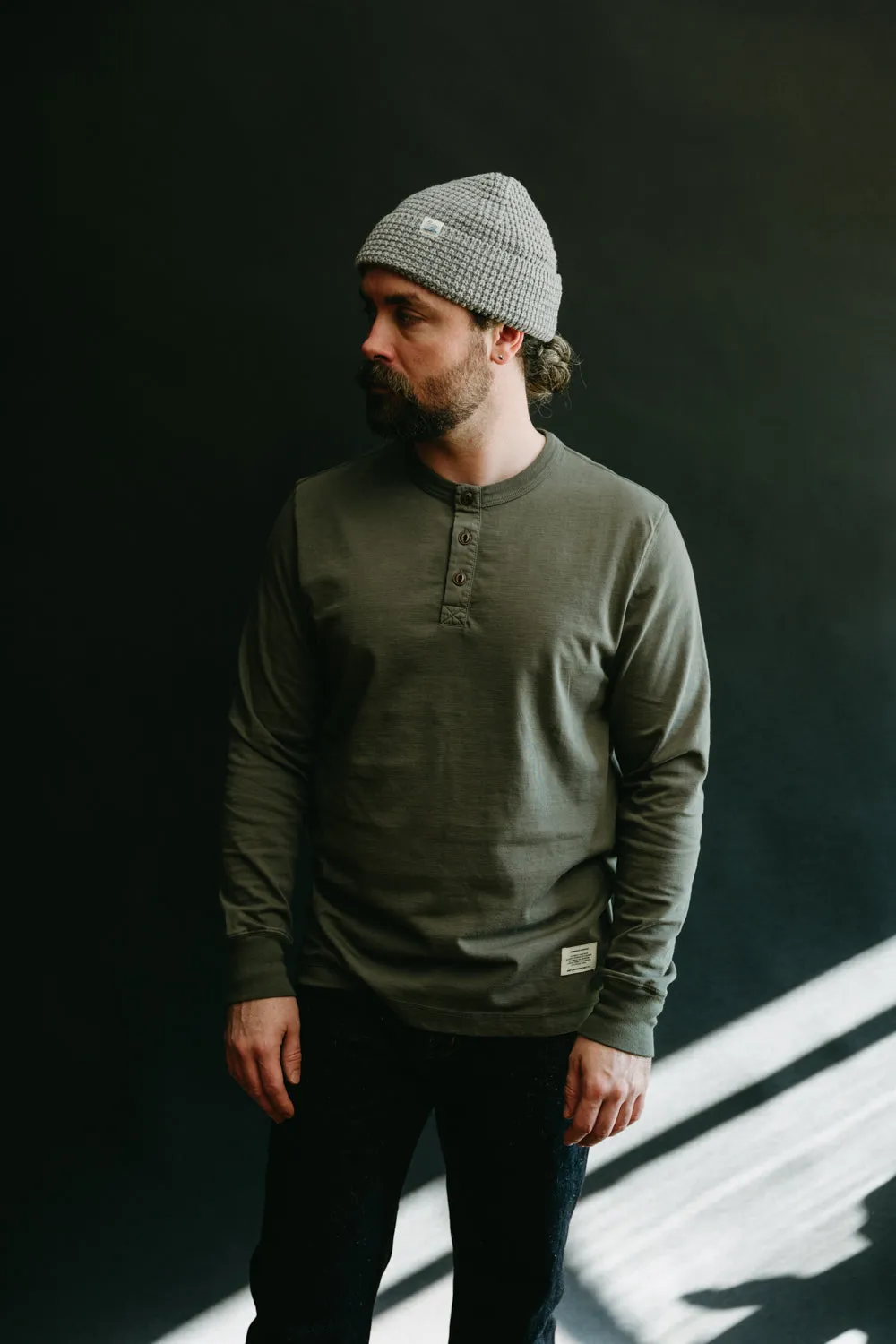 228VF.40 - 8.6oz Loopwheeled Henley Vintage Washed Oversized Fit - Army