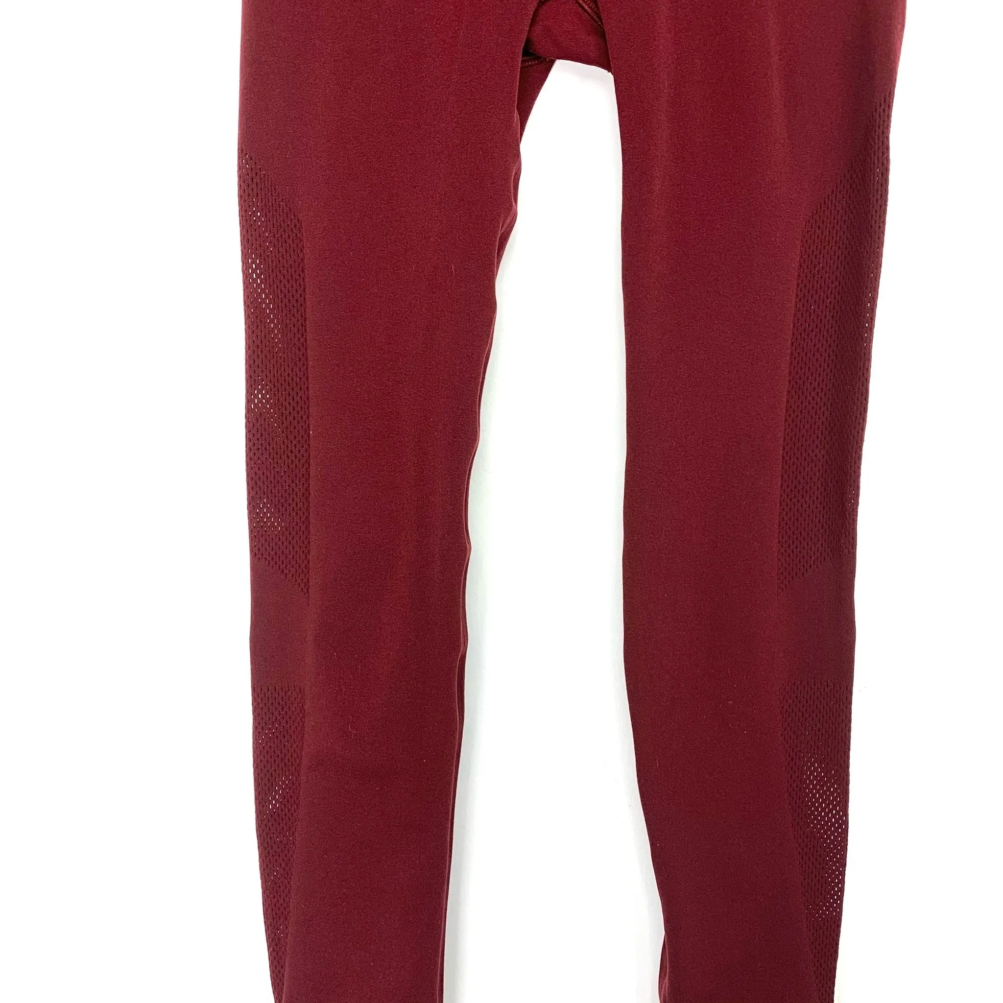 Lululemon Maroon Perforated Side Tight Like Leggings- Size XS (Inseam 24")