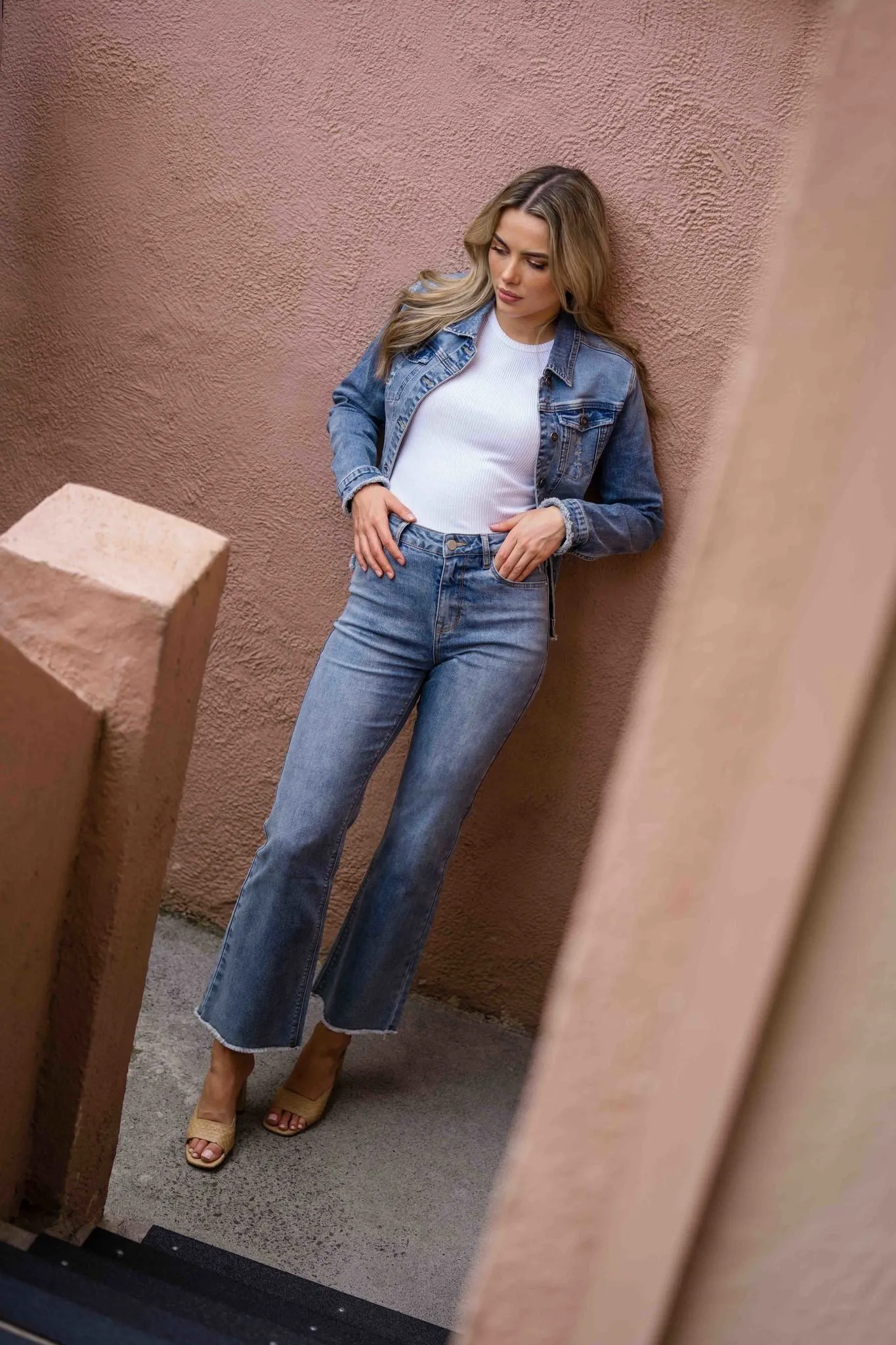 MOLLY FLARE JEAN - VINTAGE WASH