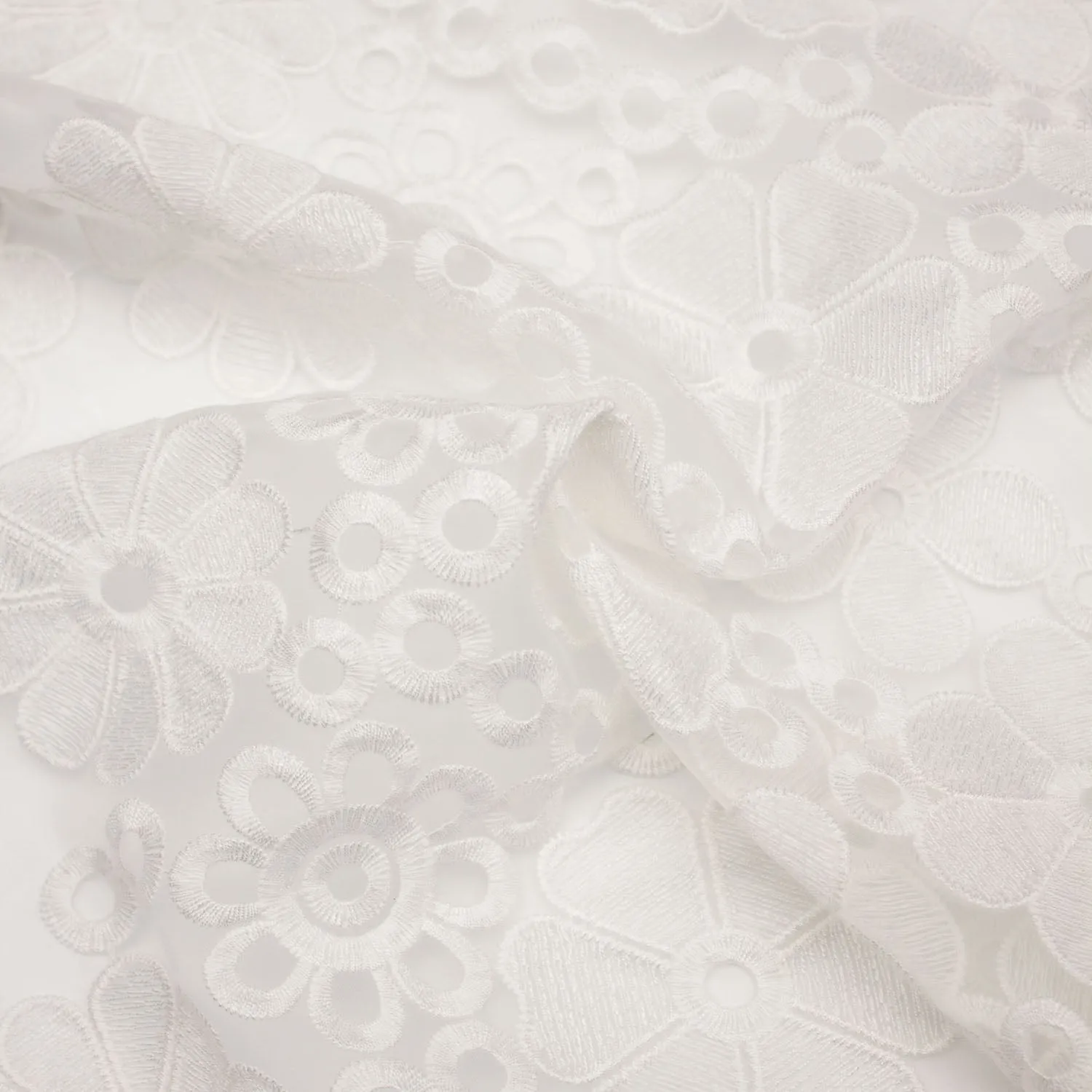 Mons Off White Floral Embriodered Organza SHOWROOM SAMPLE 34CM X 60CM