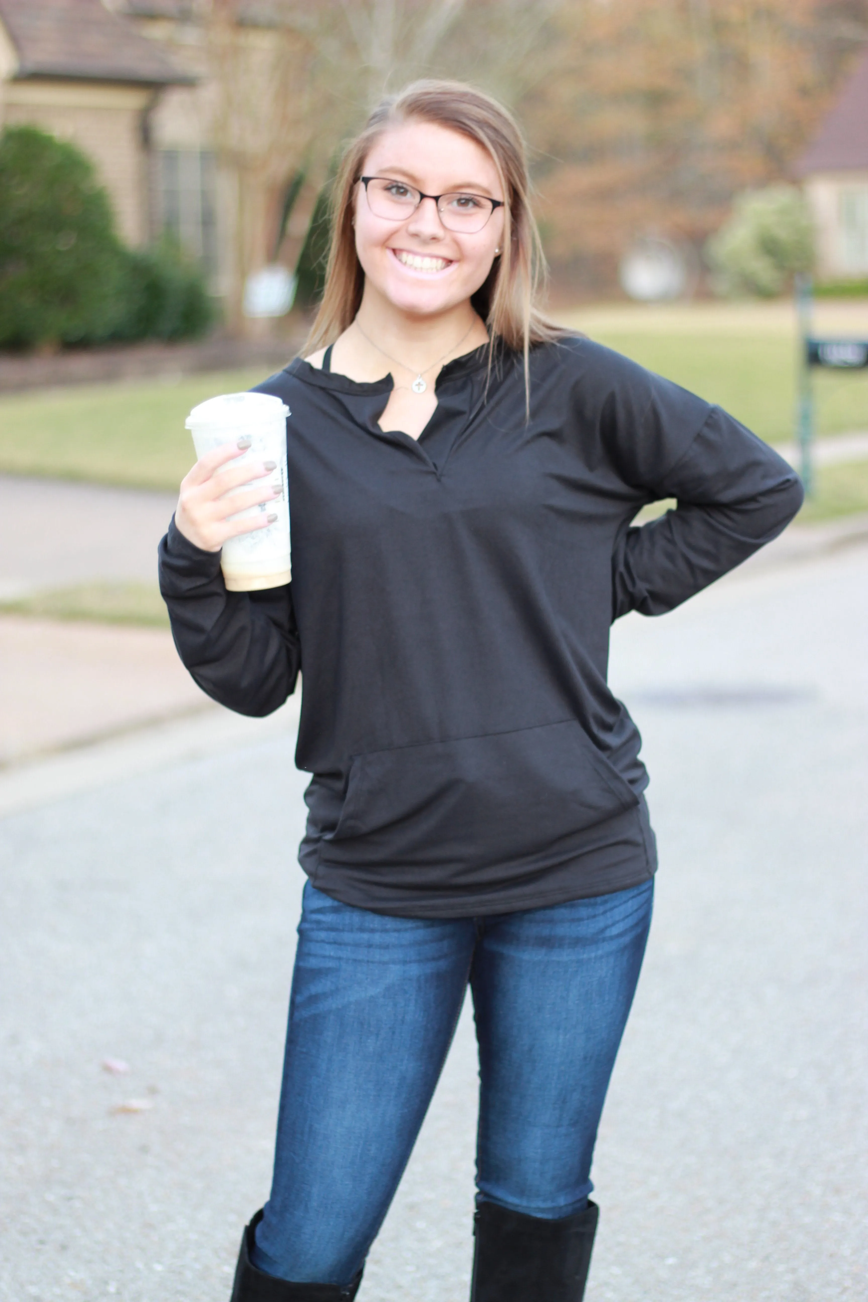 Sadie Kangaroo Top | Black
