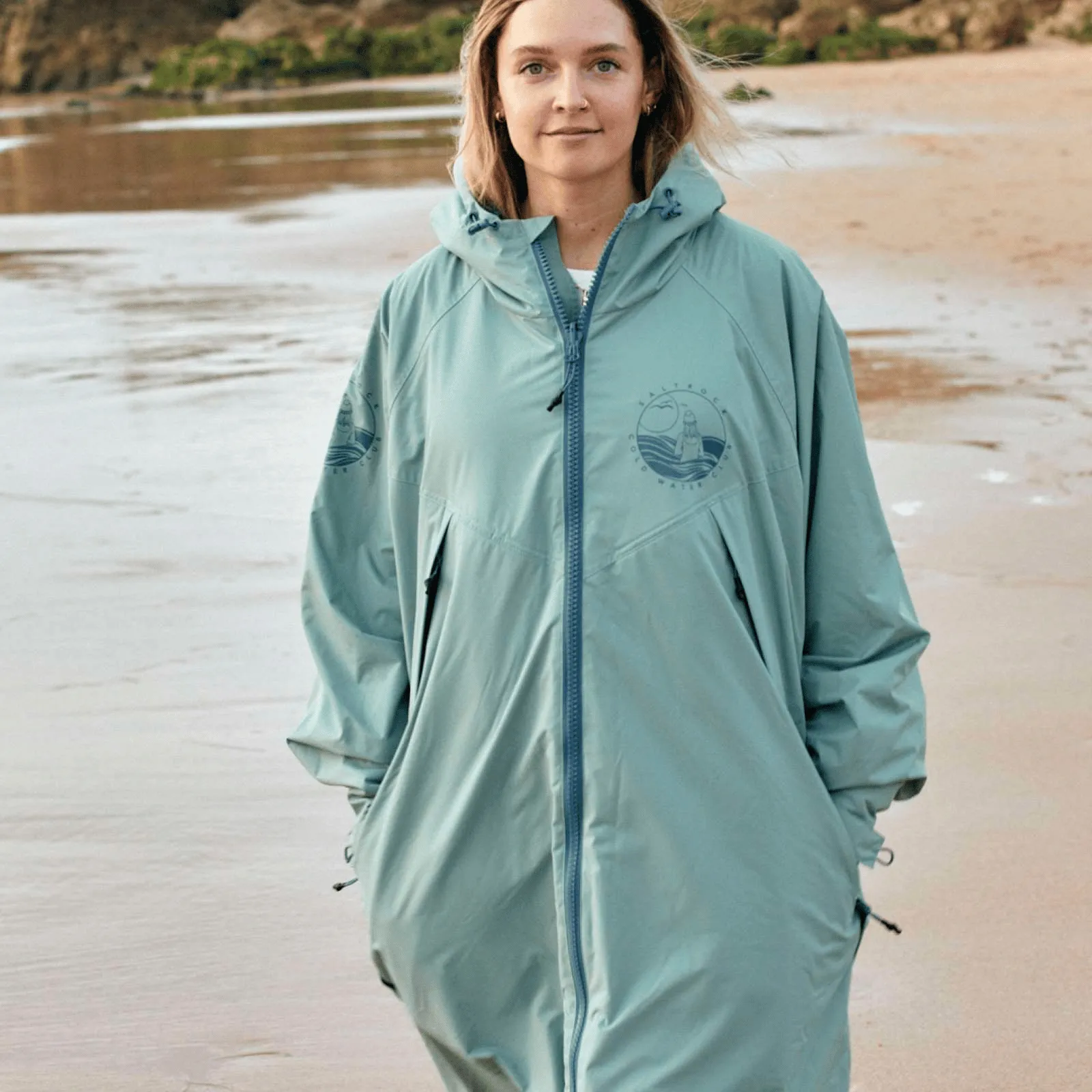 Saltrock Adults Four Seasons Robe Recycled Changing Robe