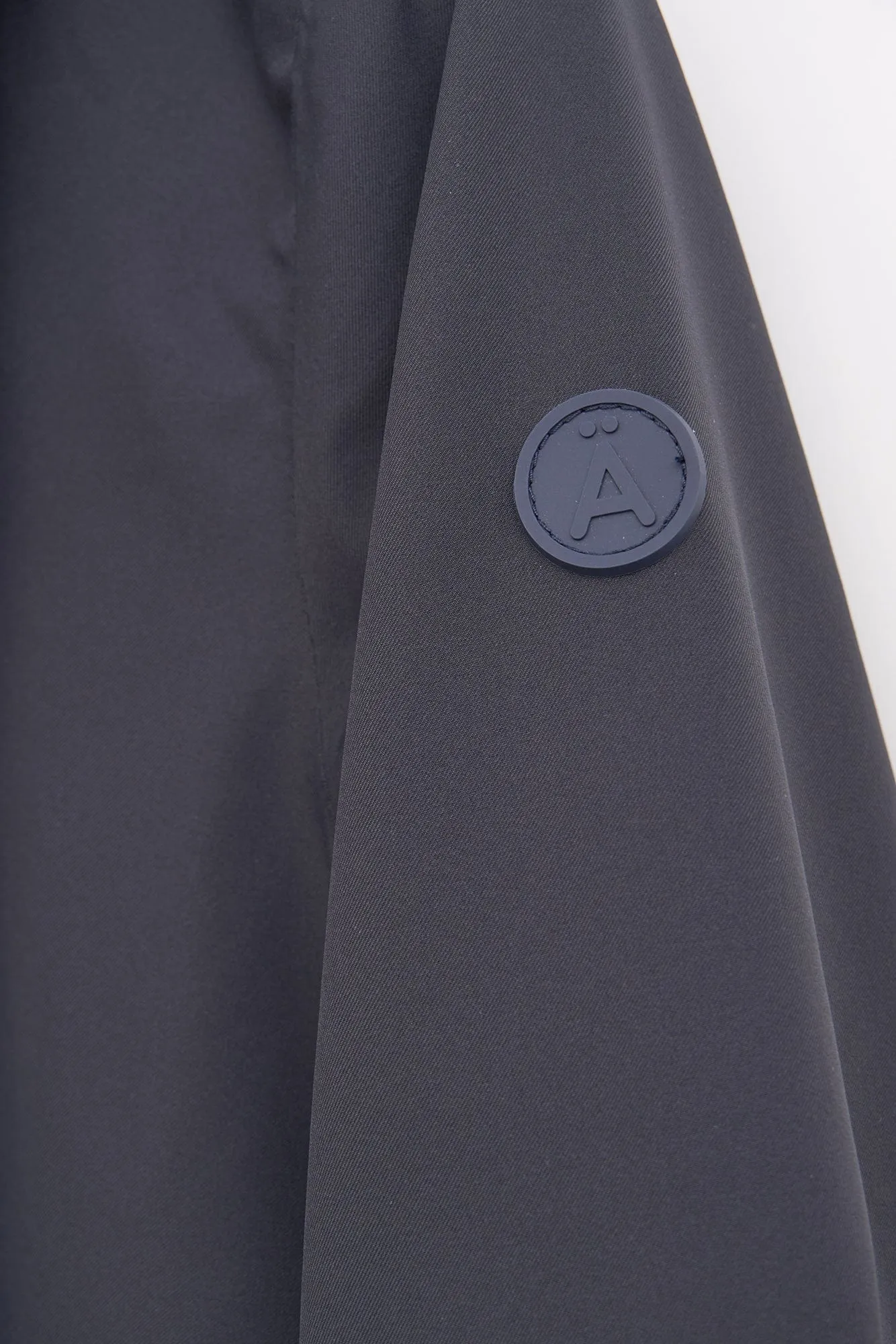 TANTÄ Waterproof Short Trench