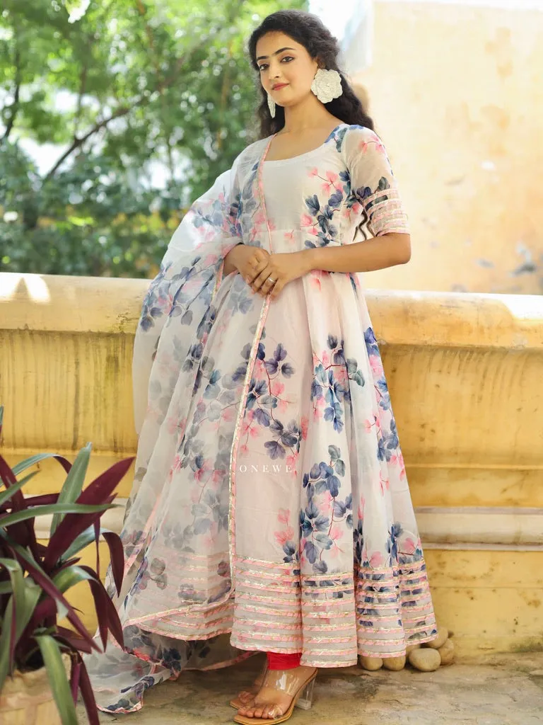 Vishruti Suit Set